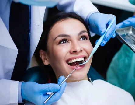 Sintomas e cura da doença periodontal